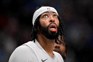 浓眉：刚去独行侠时还没好利索 但外界压力让我不得不上场